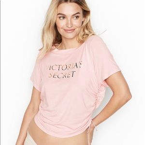 VS side ruched tee size Small New!